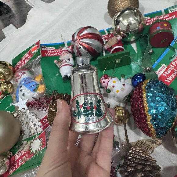 Vintage 1980s Christmas Ornaments Bundle - Picture 4 of 5
